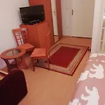 Asta La Vista Vendeghaz Gasthuis