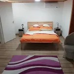 Asta La Vista Vendeghaz Miskolc