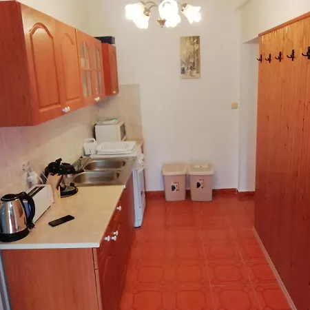 Asta La Vista Vendeghaz Guest house *