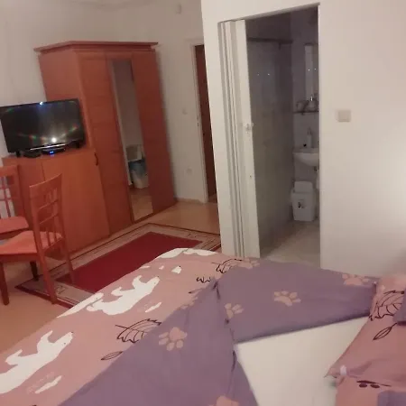 Guest house Asta La Vista Vendeghaz Miskolc
