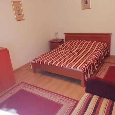 Asta La Vista Vendeghaz Guest house