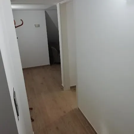 Asta La Vista Vendeghaz 3* Miskolc