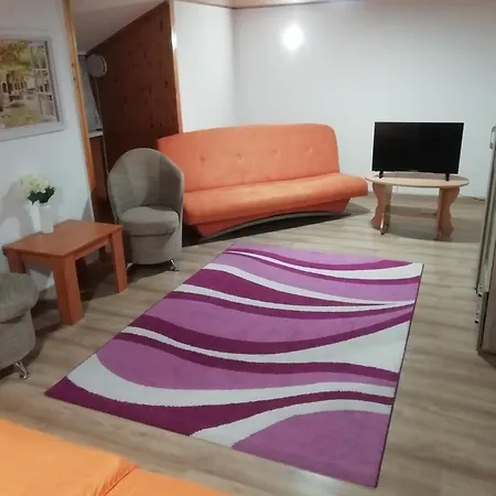 Asta La Vista Vendeghaz 3* Miskolc